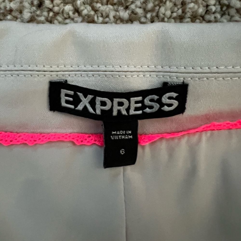Express Beige Blazer - Picture 6 of 6